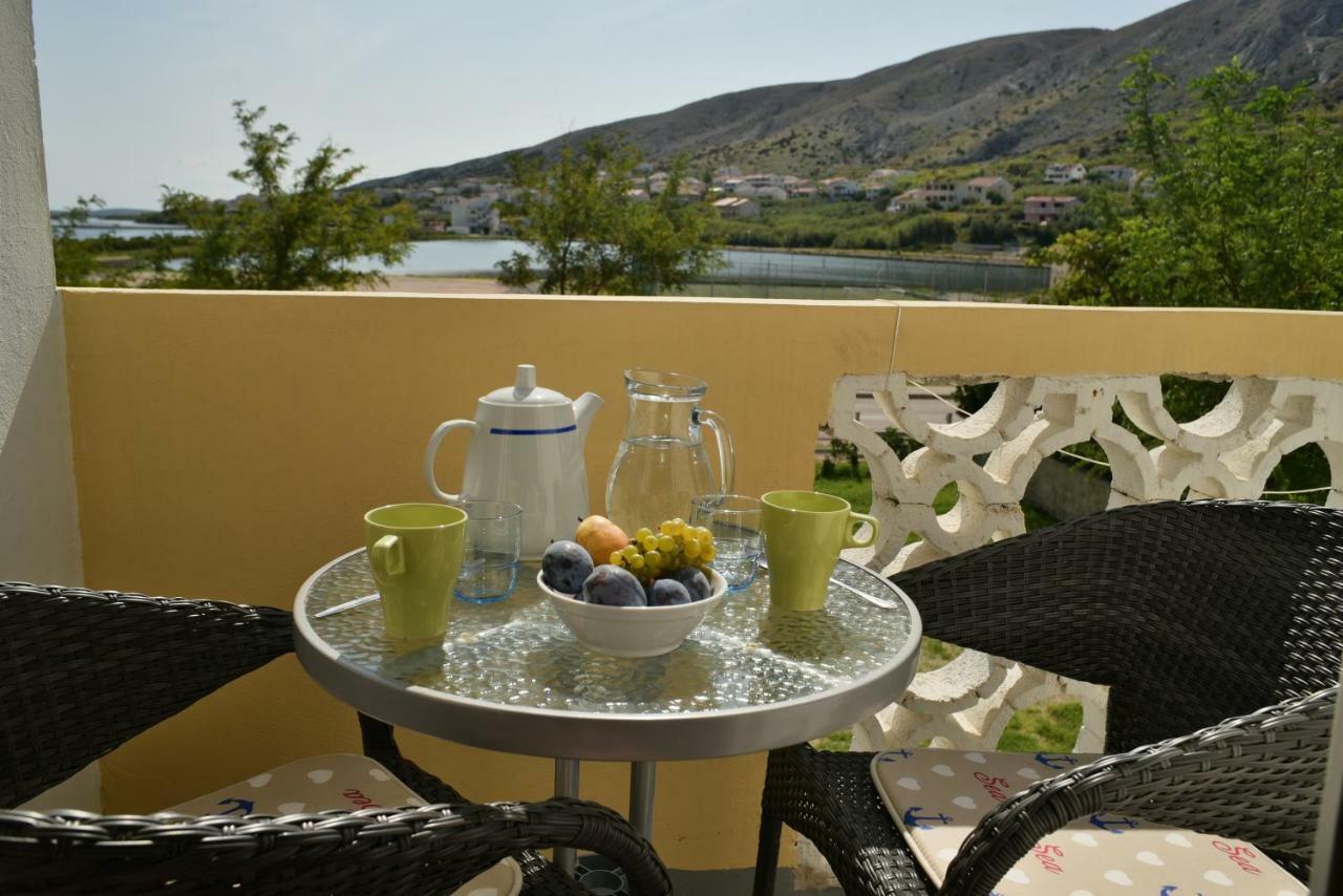 Villa Galeb Pag - At The Main Beach Pag Town Exterior photo