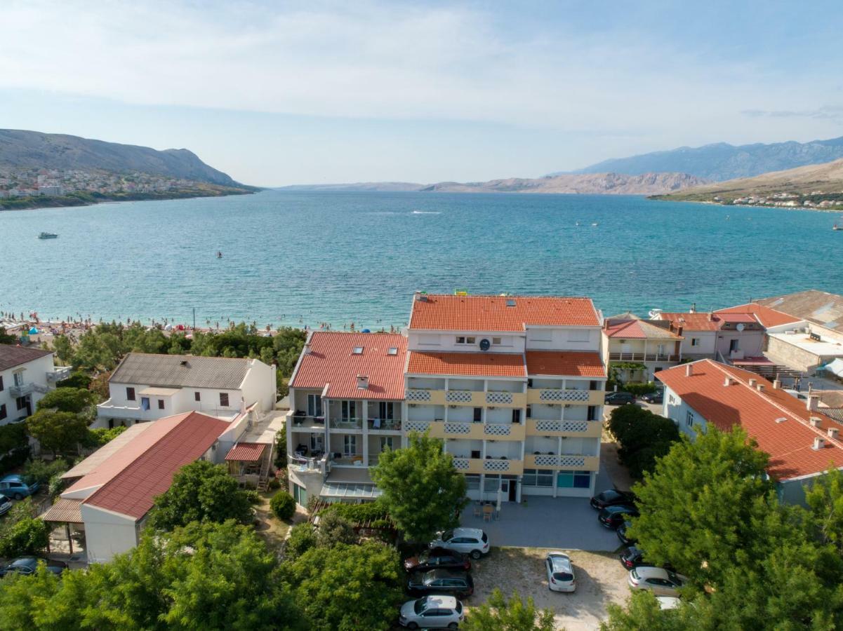Villa Galeb Pag - At The Main Beach Pag Town Exterior photo