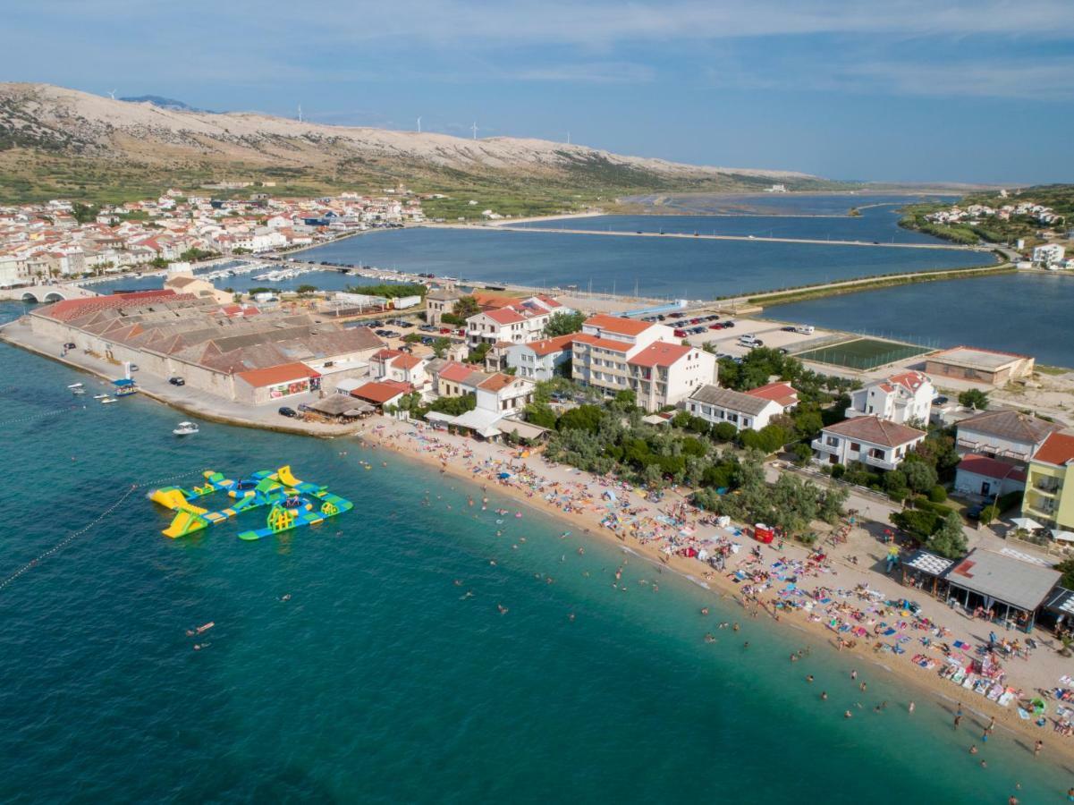 Villa Galeb Pag - At The Main Beach Pag Town Exterior photo